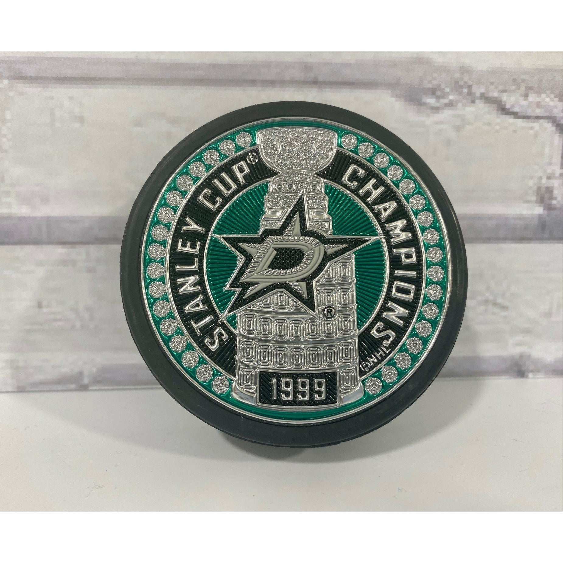 Dallas Stars Hockey Puck: TrimFlexx Stanley Cup Dynasty Design - Dallas  Teams Store
